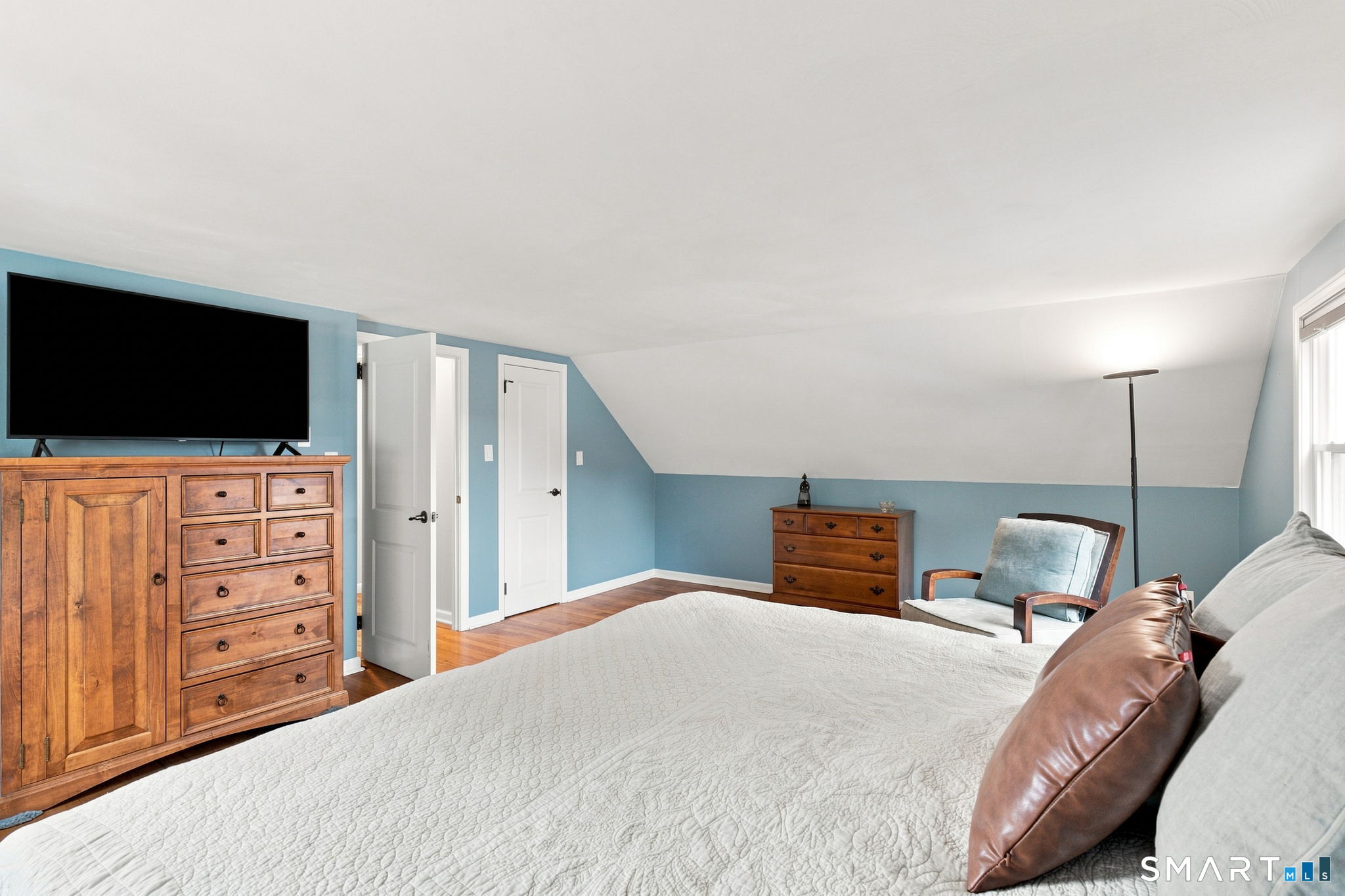 18 Redwood Drive Bristol CT 06010