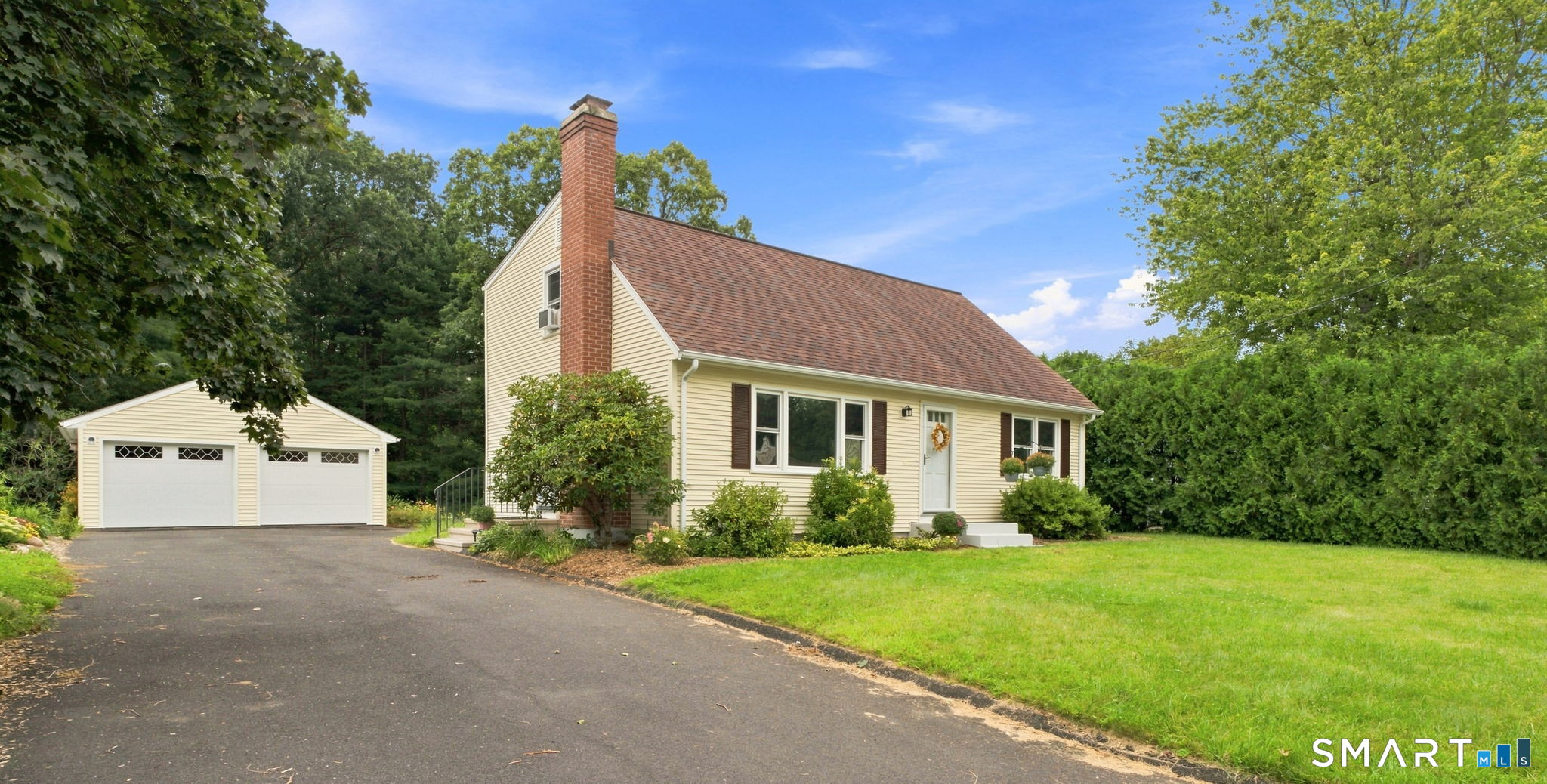 18 Redwood Drive Bristol CT 06010