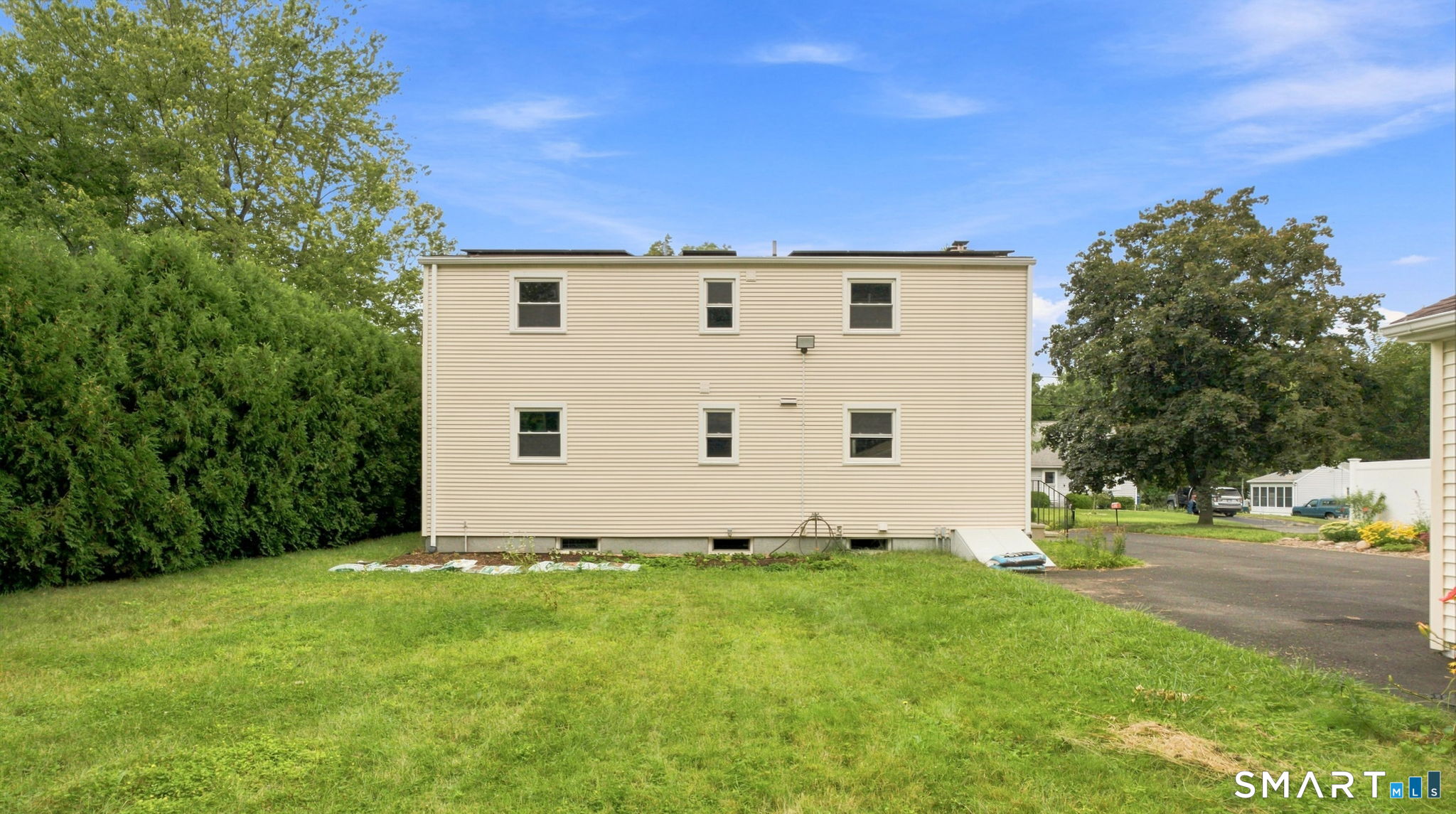 18 Redwood Drive Bristol CT 06010