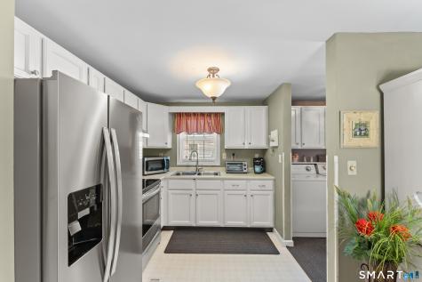 5 Loring Court Wallingford CT 06492