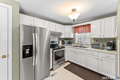 5 Loring Court Wallingford CT 06492