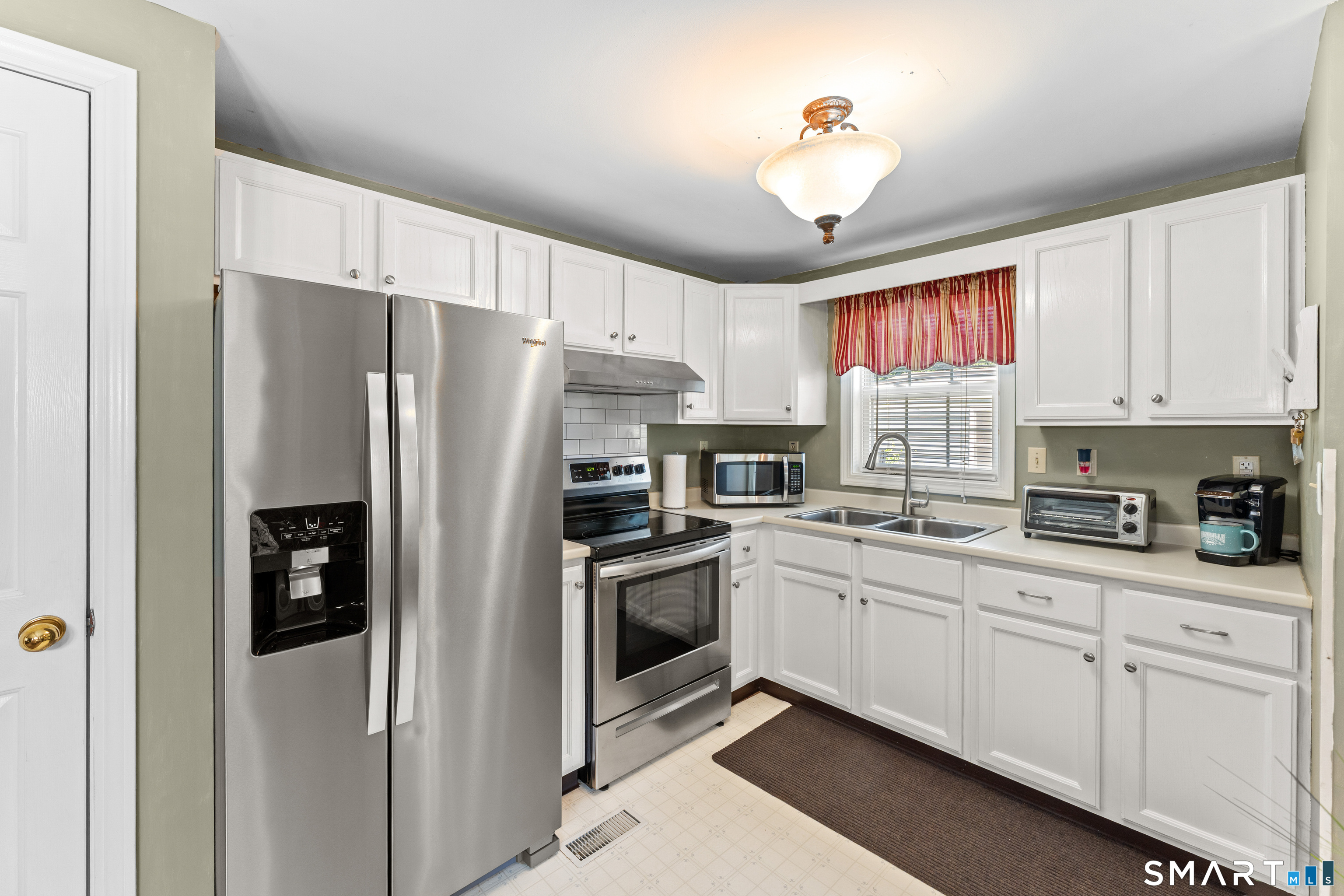 5 Loring Court Wallingford CT 06492