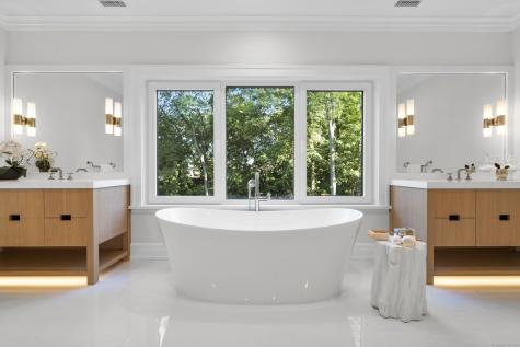 72 Old Kings South Highway Darien CT 06820