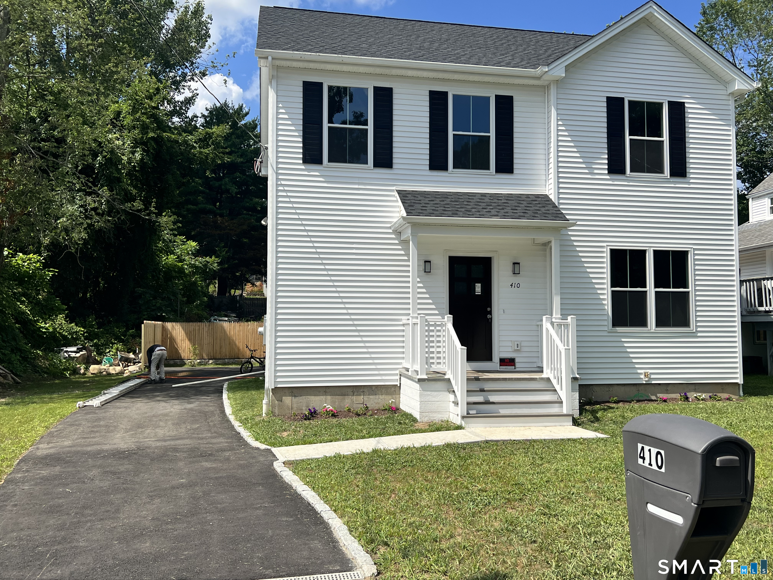 410 Alba Avenue Bridgeport CT 06606