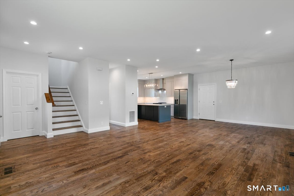 410 Alba Avenue Bridgeport CT 06606