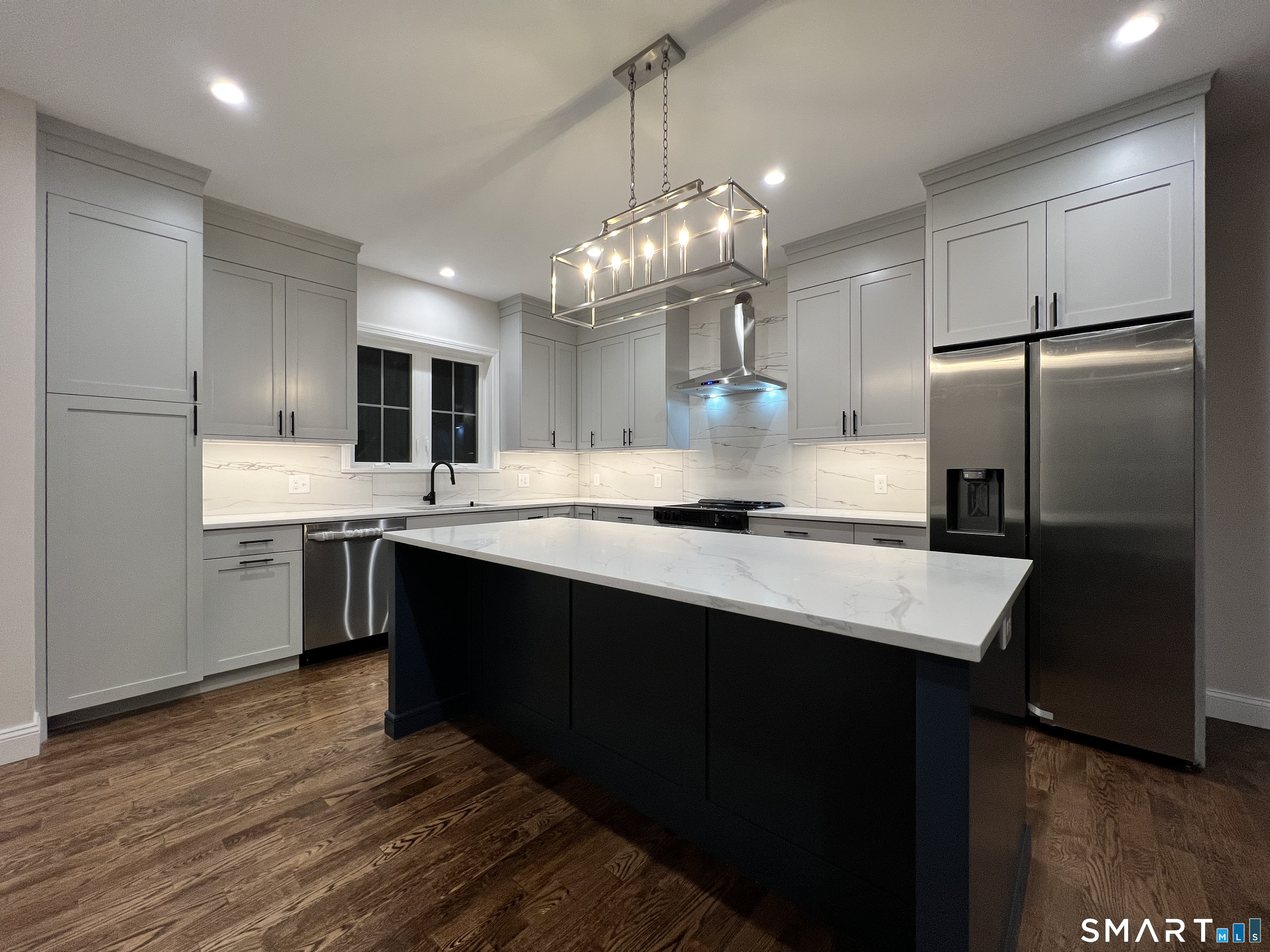 410 Alba Avenue Bridgeport CT 06606