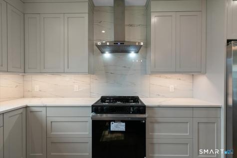 410 Alba Avenue Bridgeport CT 06606