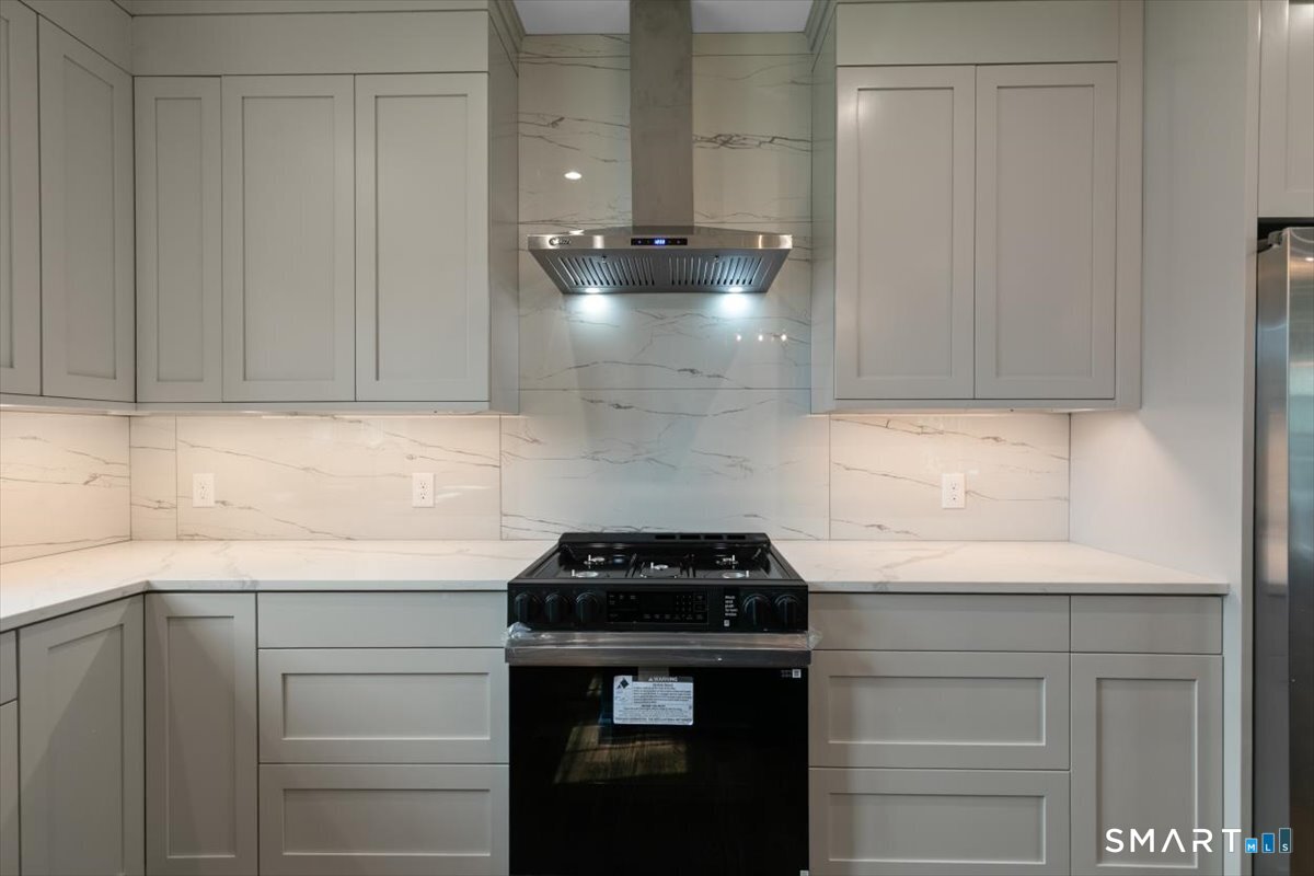 410 Alba Avenue Bridgeport CT 06606