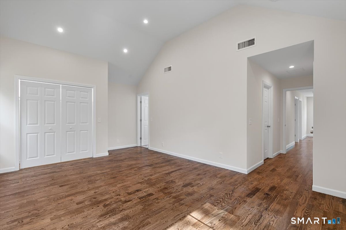 410 Alba Avenue Bridgeport CT 06606