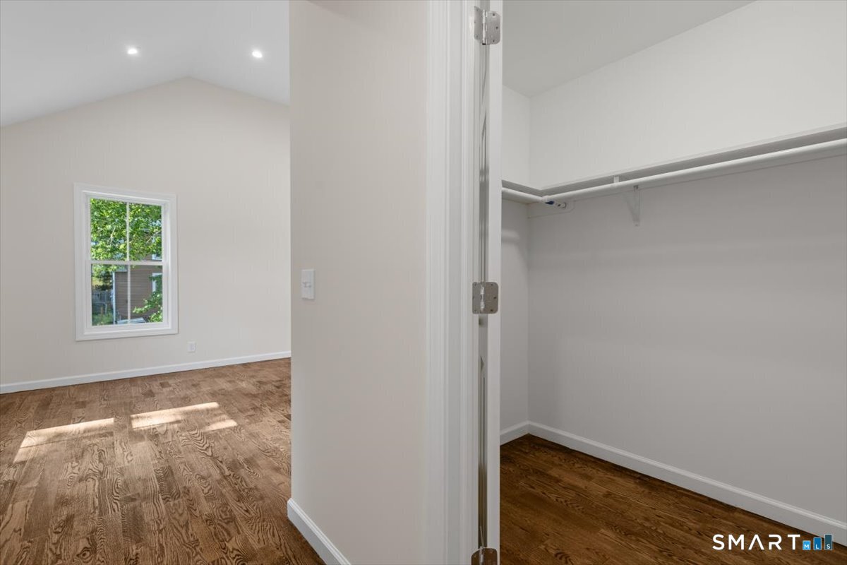 410 Alba Avenue Bridgeport CT 06606