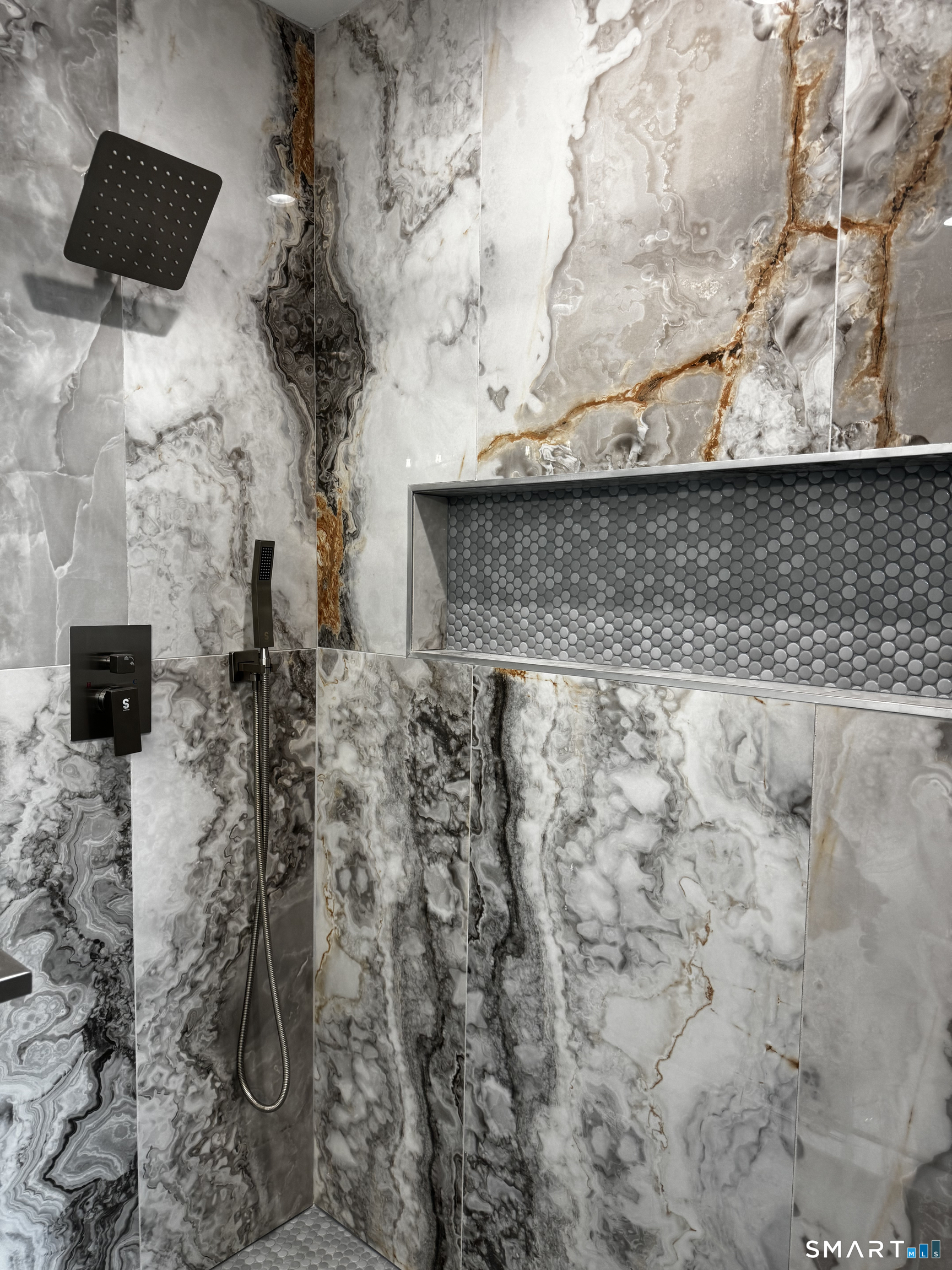 410 Alba Avenue Bridgeport CT 06606