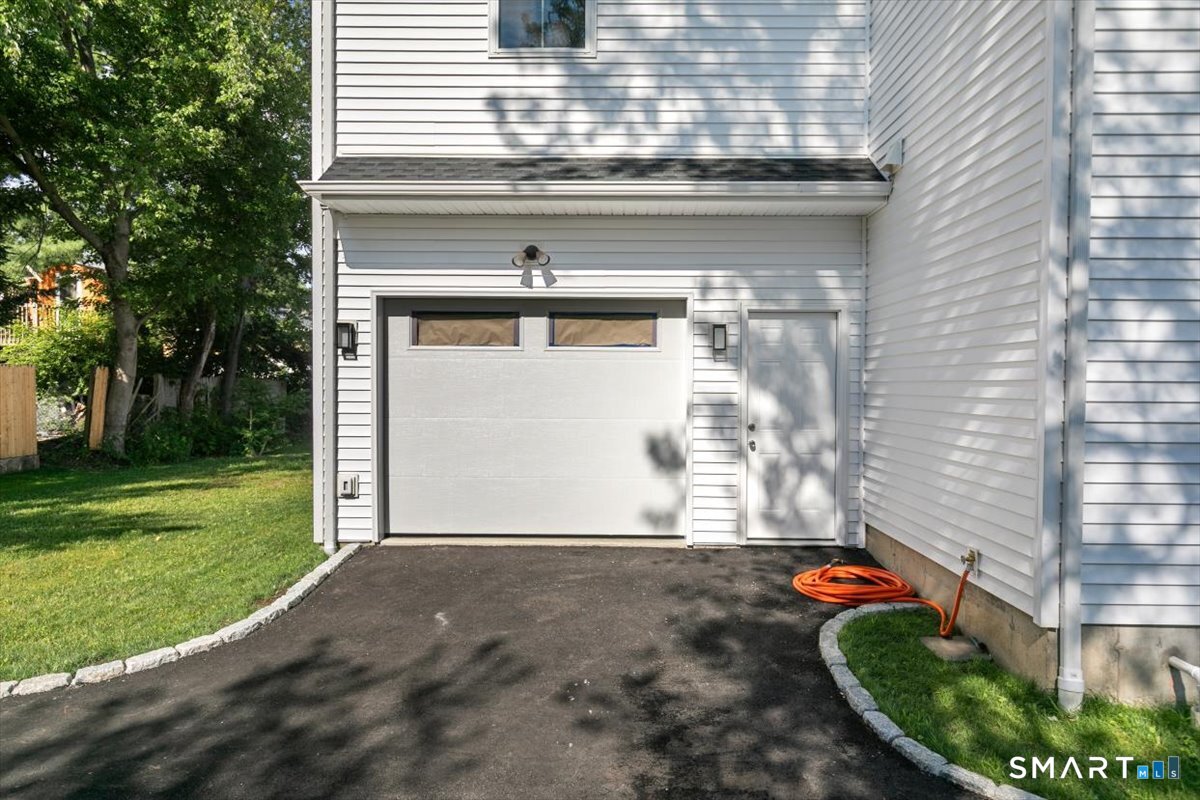 410 Alba Avenue Bridgeport CT 06606