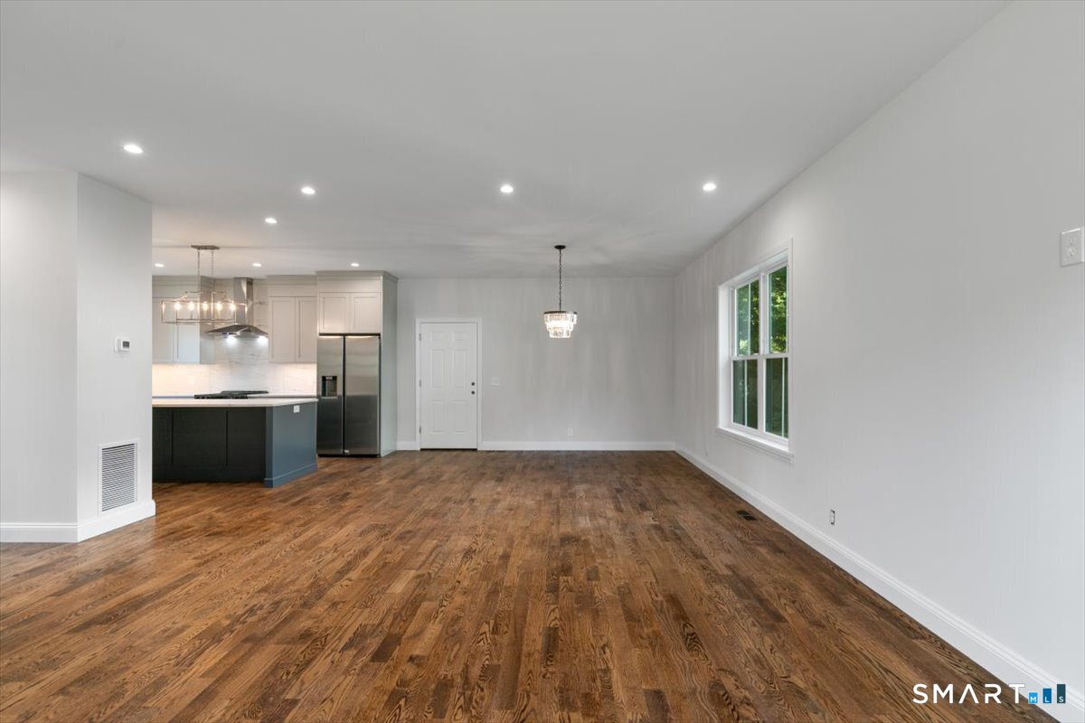 410 Alba Avenue Bridgeport CT 06606