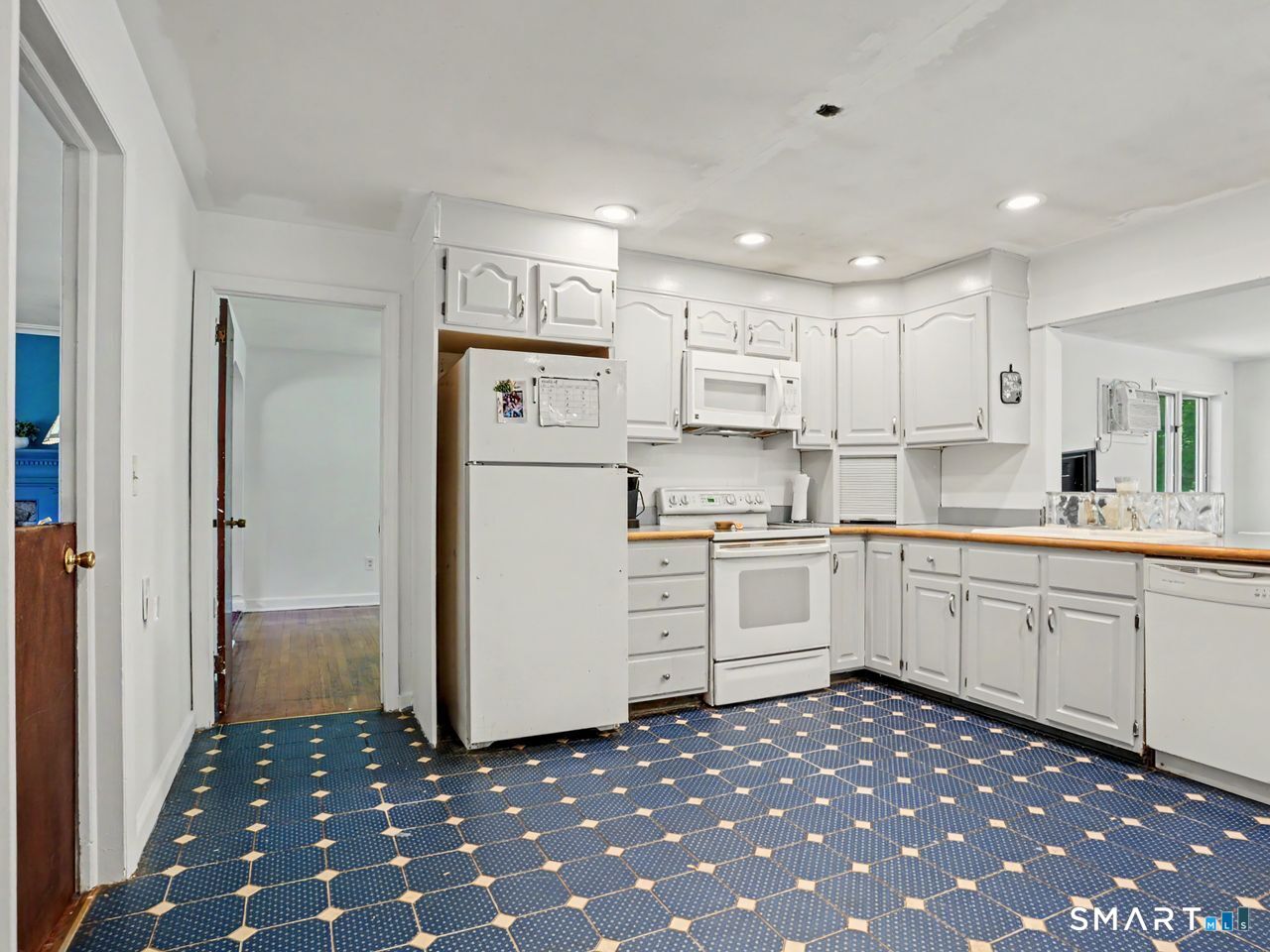77 Lorma Avenue Trumbull CT 06611