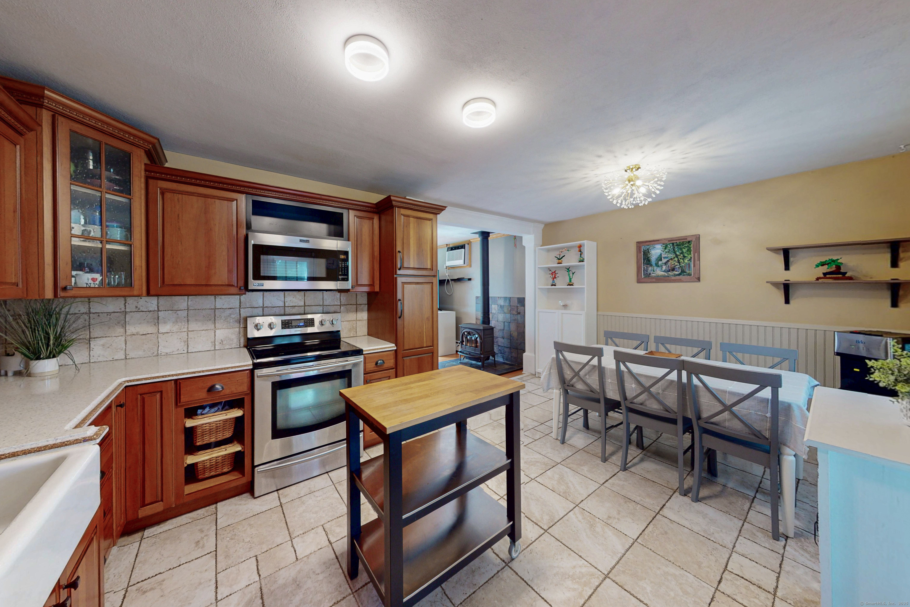 24 Hillside Circle Brookfield CT 06804