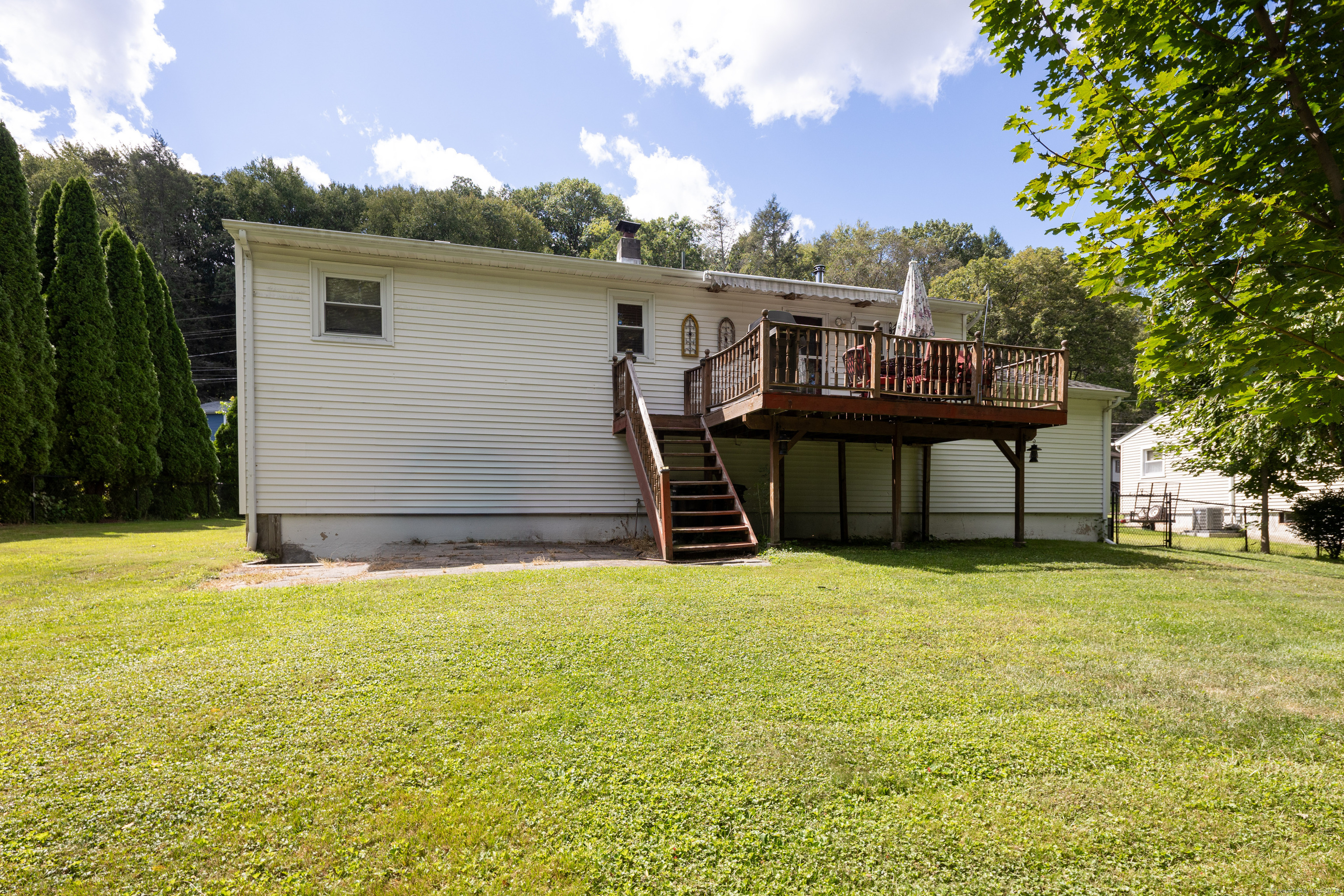 24 Hillside Circle Brookfield CT 06804