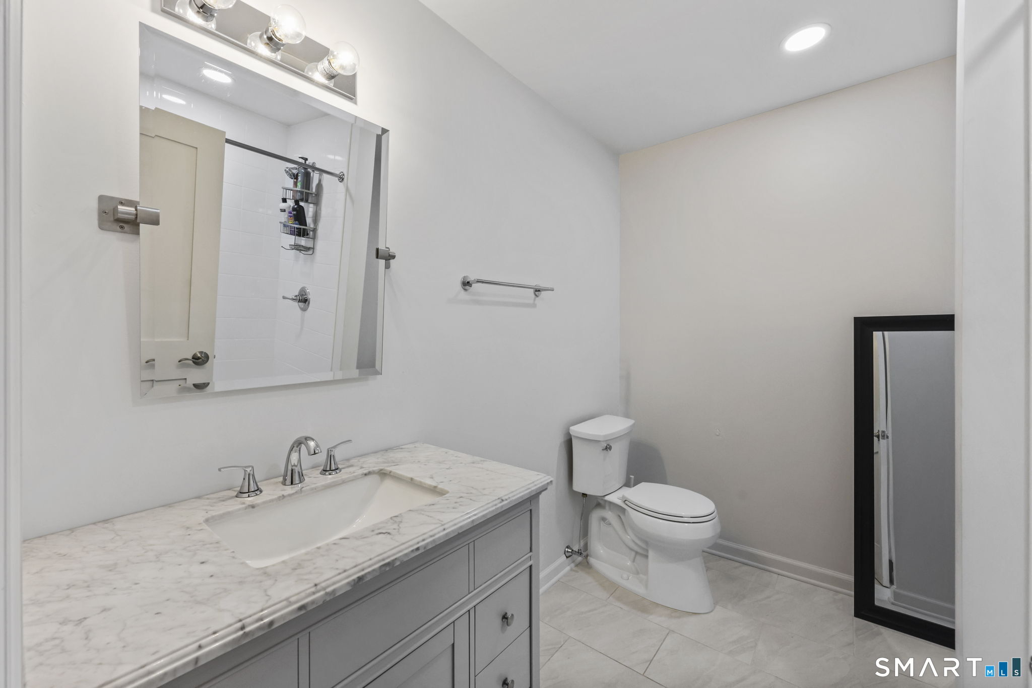 247 Eckart Street Bridgeport CT 06606