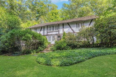 736 Old Stamford Road New Canaan CT 06840