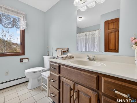14 Bradford Road Stonington CT 06378