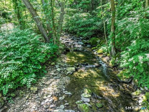 28 Old Mill Road New Milford CT 06776