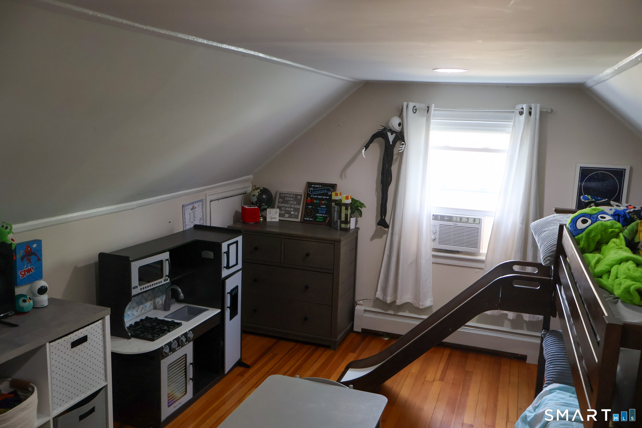 33 Linnmore Drive Manchester CT 06040
