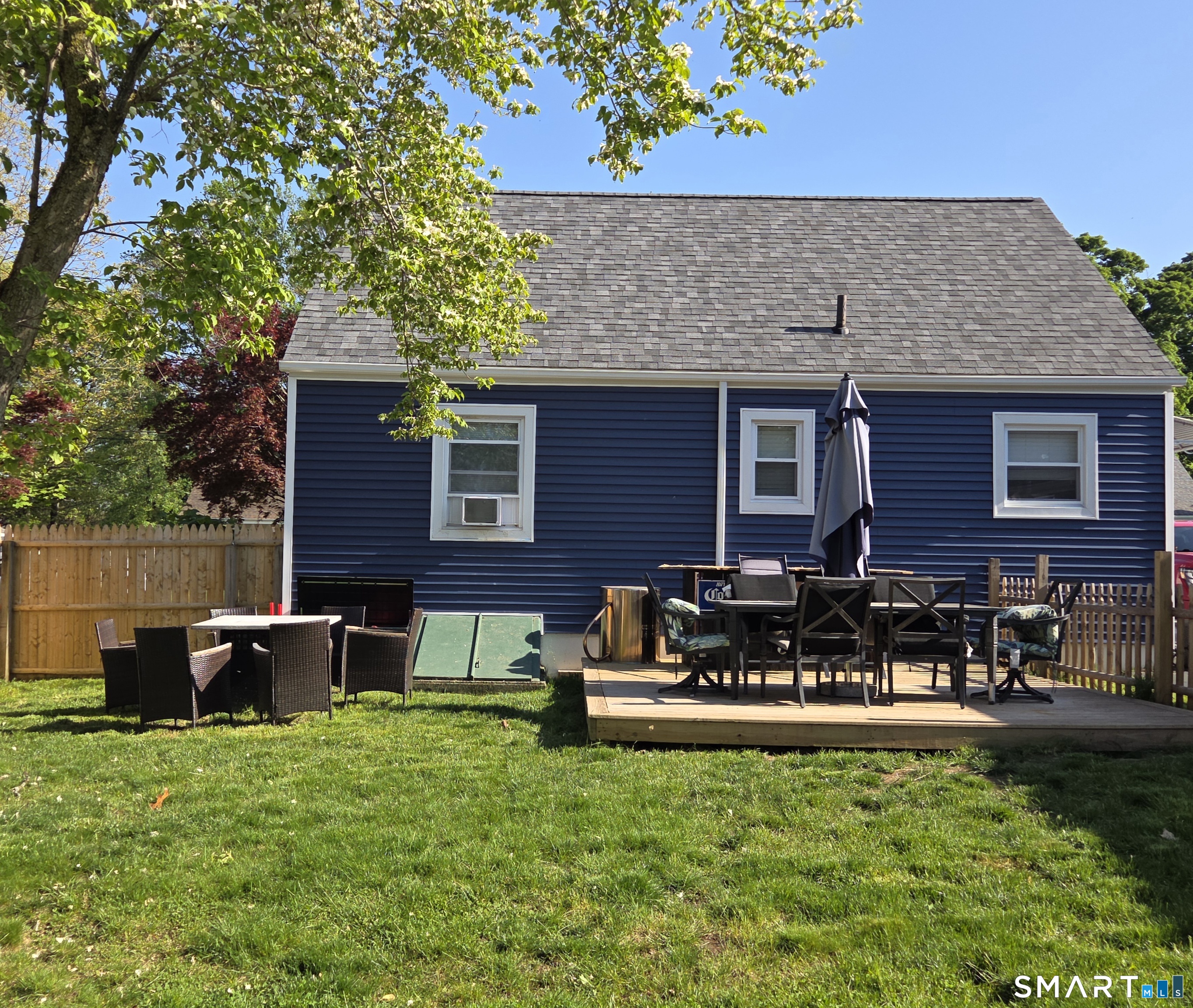 33 Linnmore Drive Manchester CT 06040