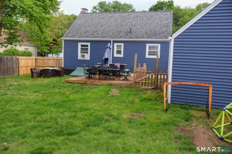 33 Linnmore Drive Manchester CT 06040