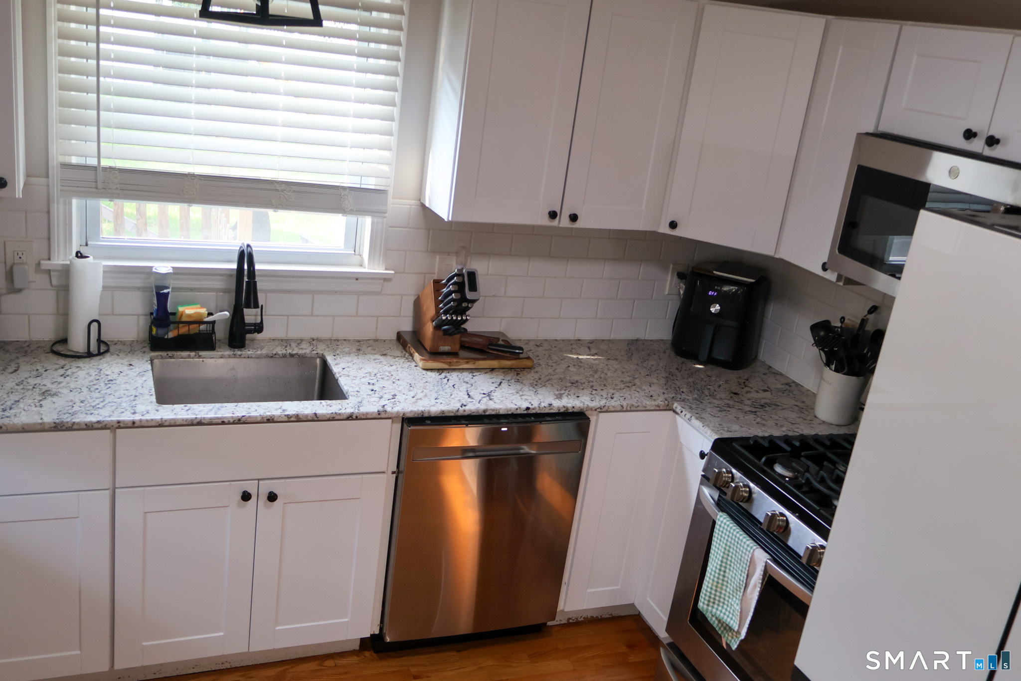 33 Linnmore Drive Manchester CT 06040