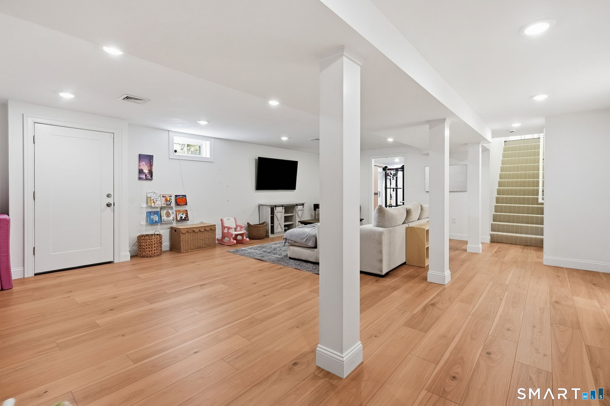 6 Matthew Drive Suffield CT 06078