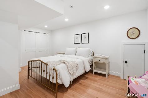 6 Matthew Drive Suffield CT 06078