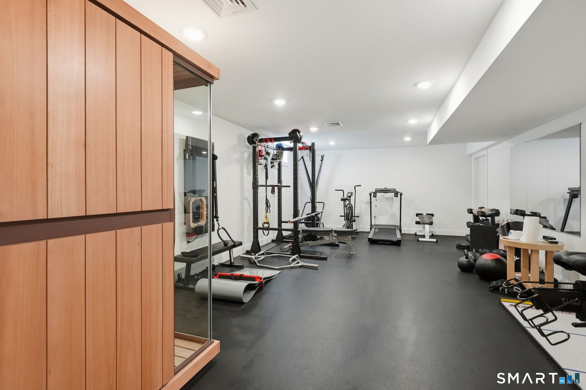 6 Matthew Drive Suffield CT 06078
