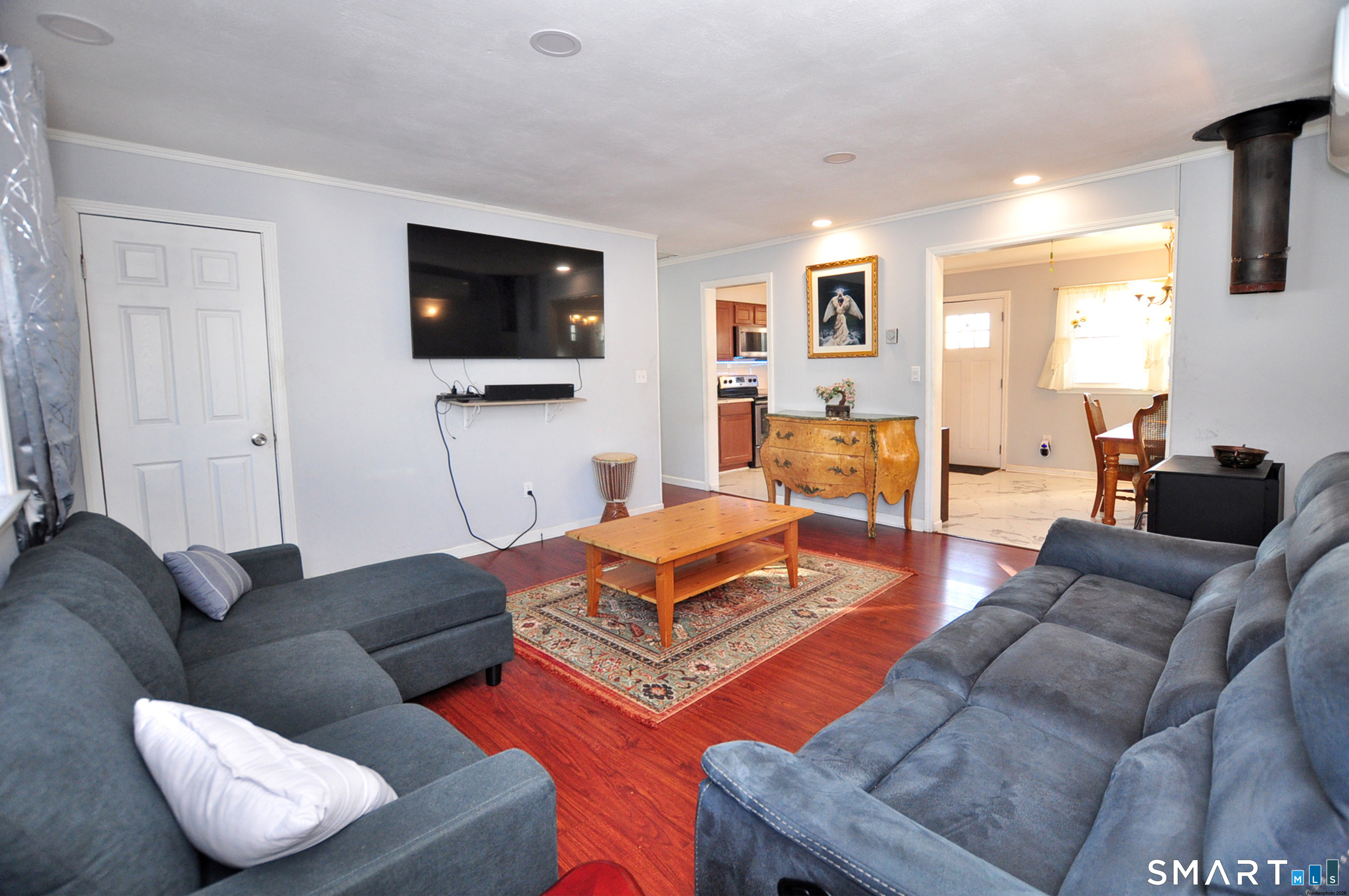 8 Cornfield Road Waterbury CT 06704