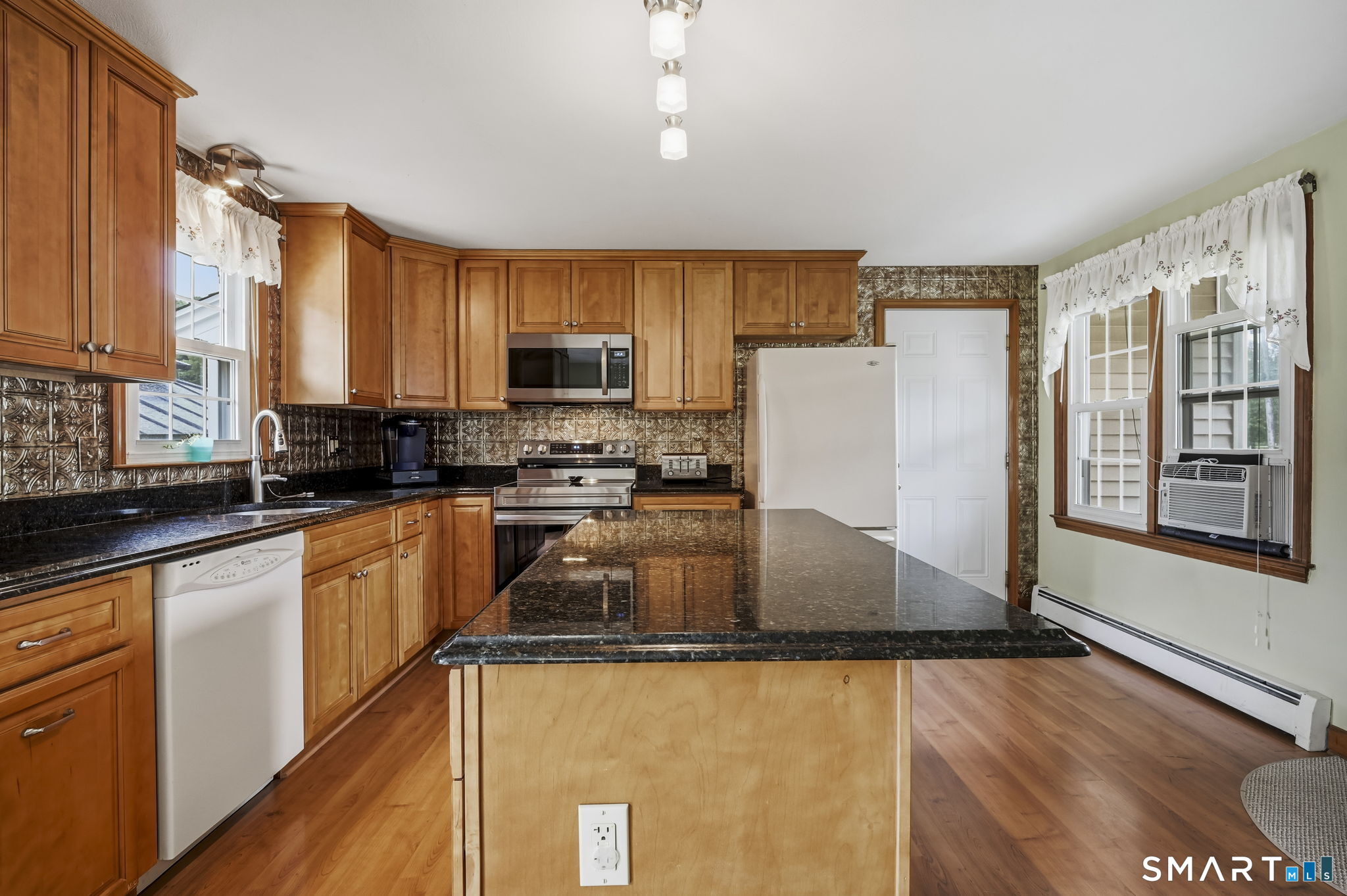 46 Governors Highway South Windsor CT 06074