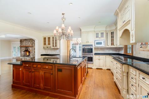 7 Old Hyde Road Weston CT 06883