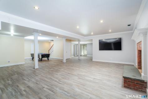 7 Old Hyde Road Weston CT 06883
