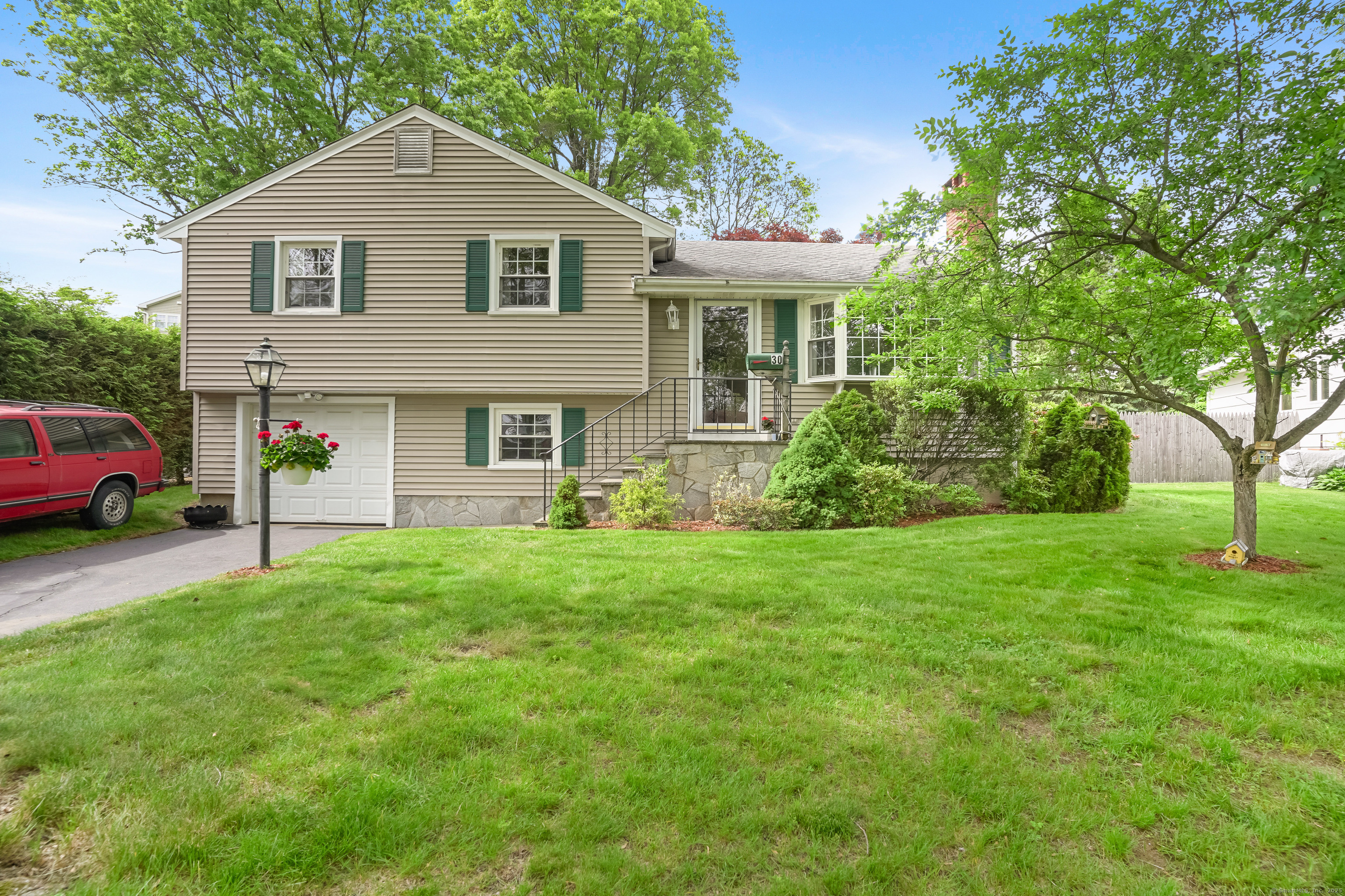 30 Karen Street Fairfield CT 06824