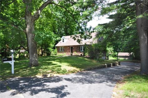 24 Lawrence Avenue Avon CT 06001