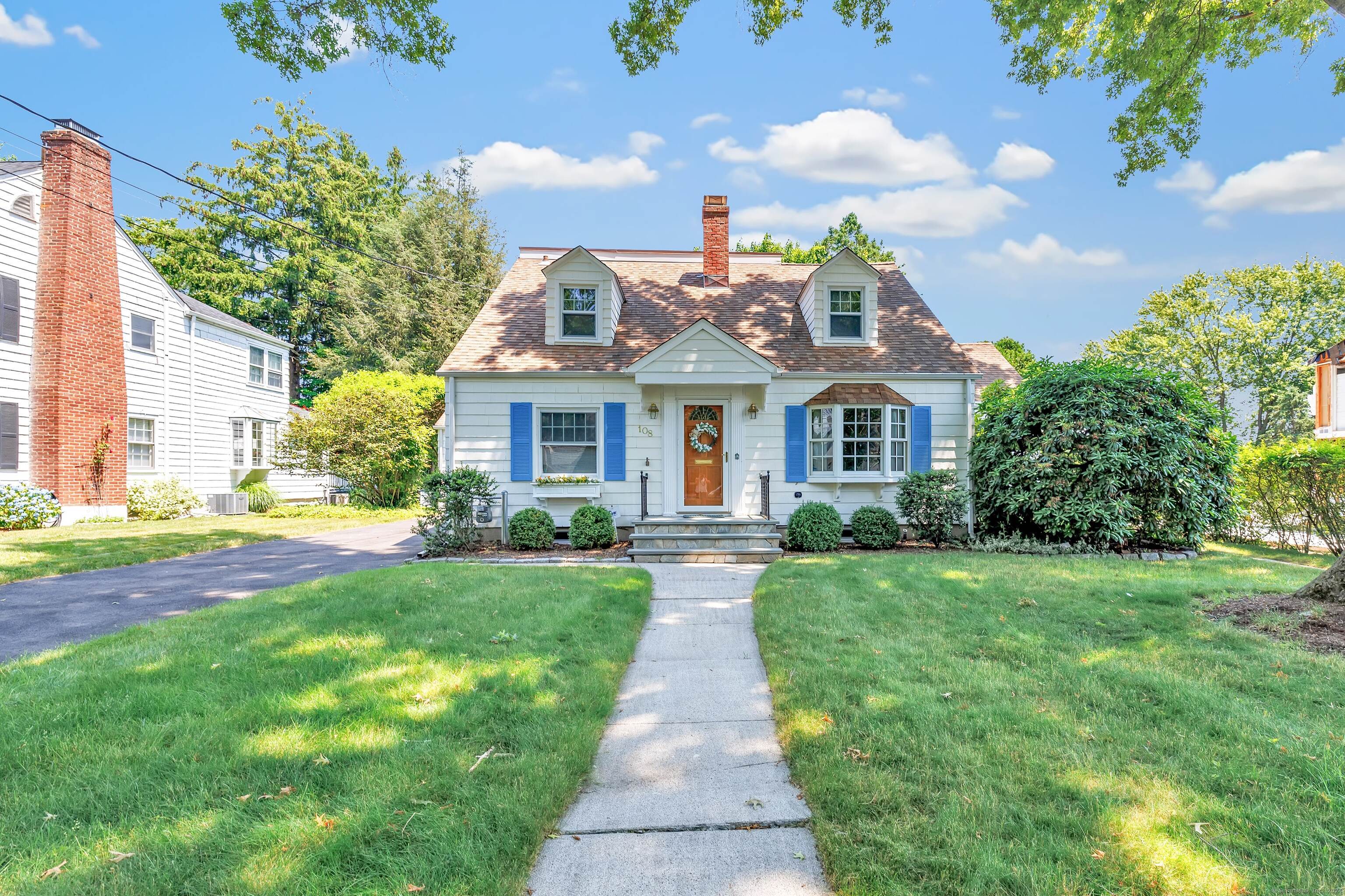 108 Ridgeview Avenue Fairfield CT 06825