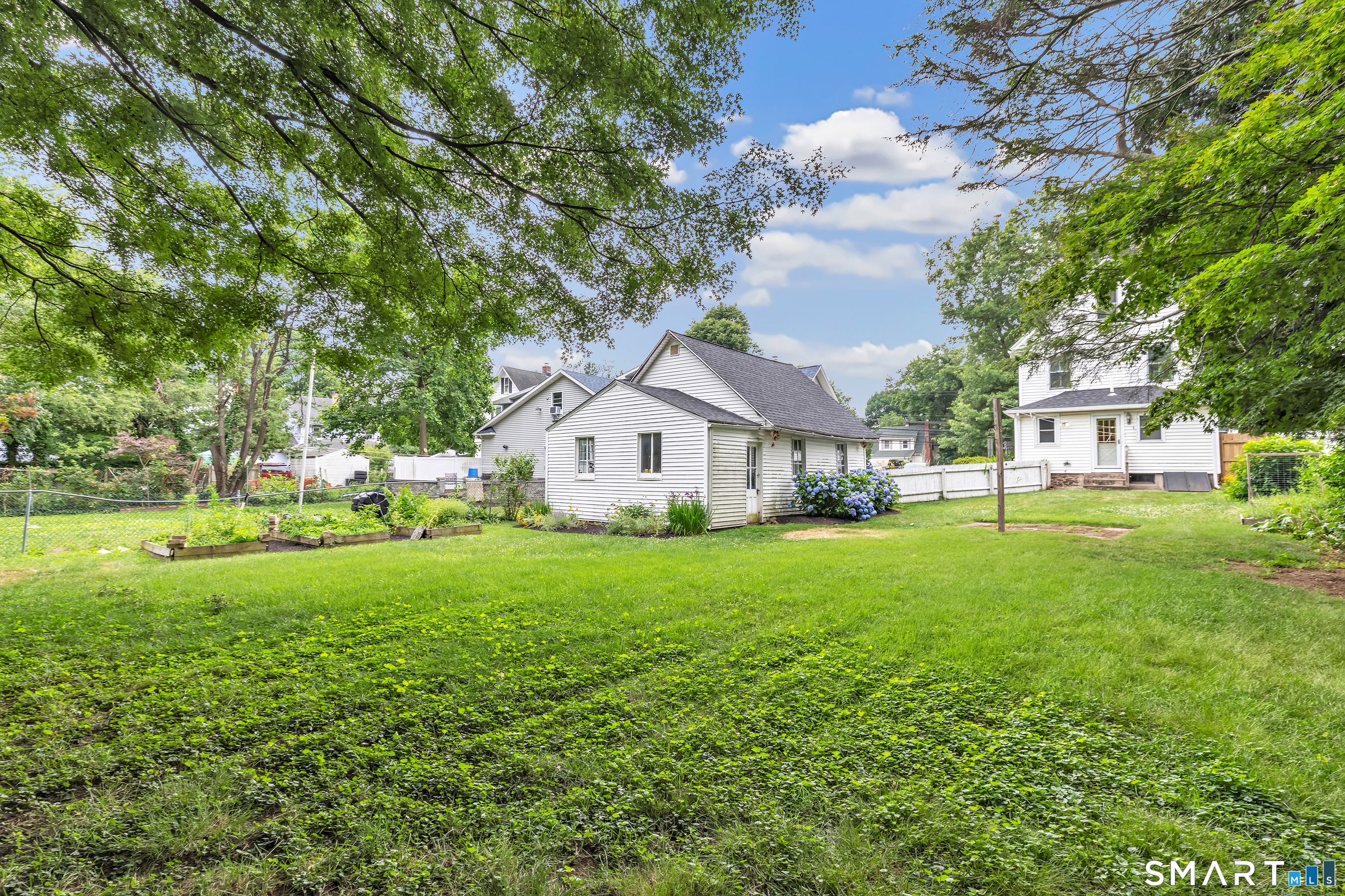 1326 Huntington Road Stratford CT 06614