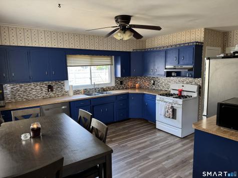 15 Jones Court Norwich CT 06360