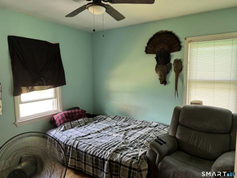 15 Jones Court Norwich CT 06360