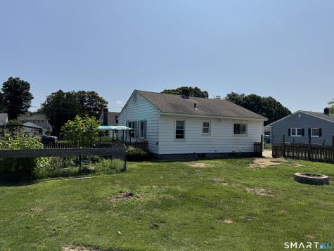15 Jones Court Norwich CT 06360