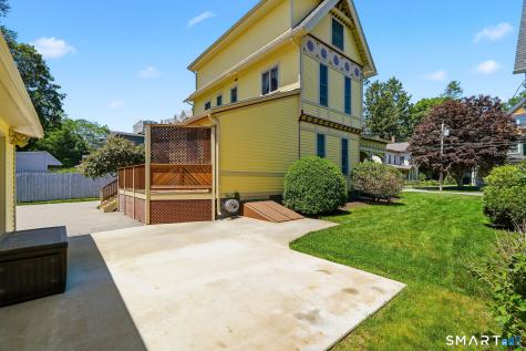 24 Lincoln Avenue Norwich CT 06360