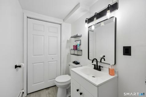 94 Roosevelt St Extension New Haven CT 06513