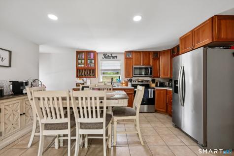 94 Roosevelt St Extension New Haven CT 06513