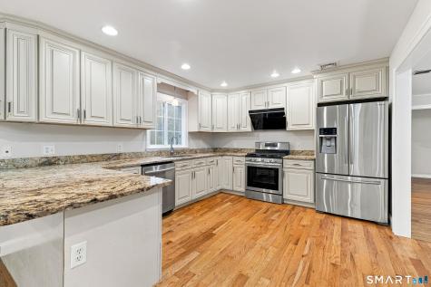 42 White Avenue Middlebury CT 06762