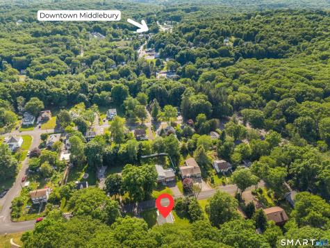 42 White Avenue Middlebury CT 06762