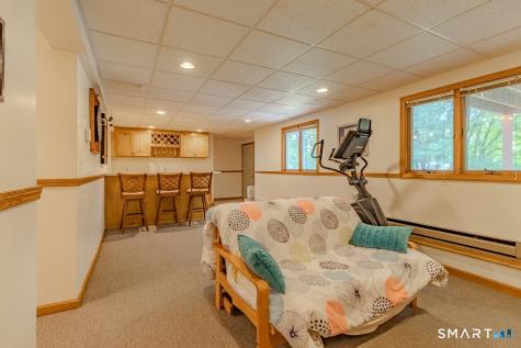 5 Pond View Drive Cromwell CT 06416
