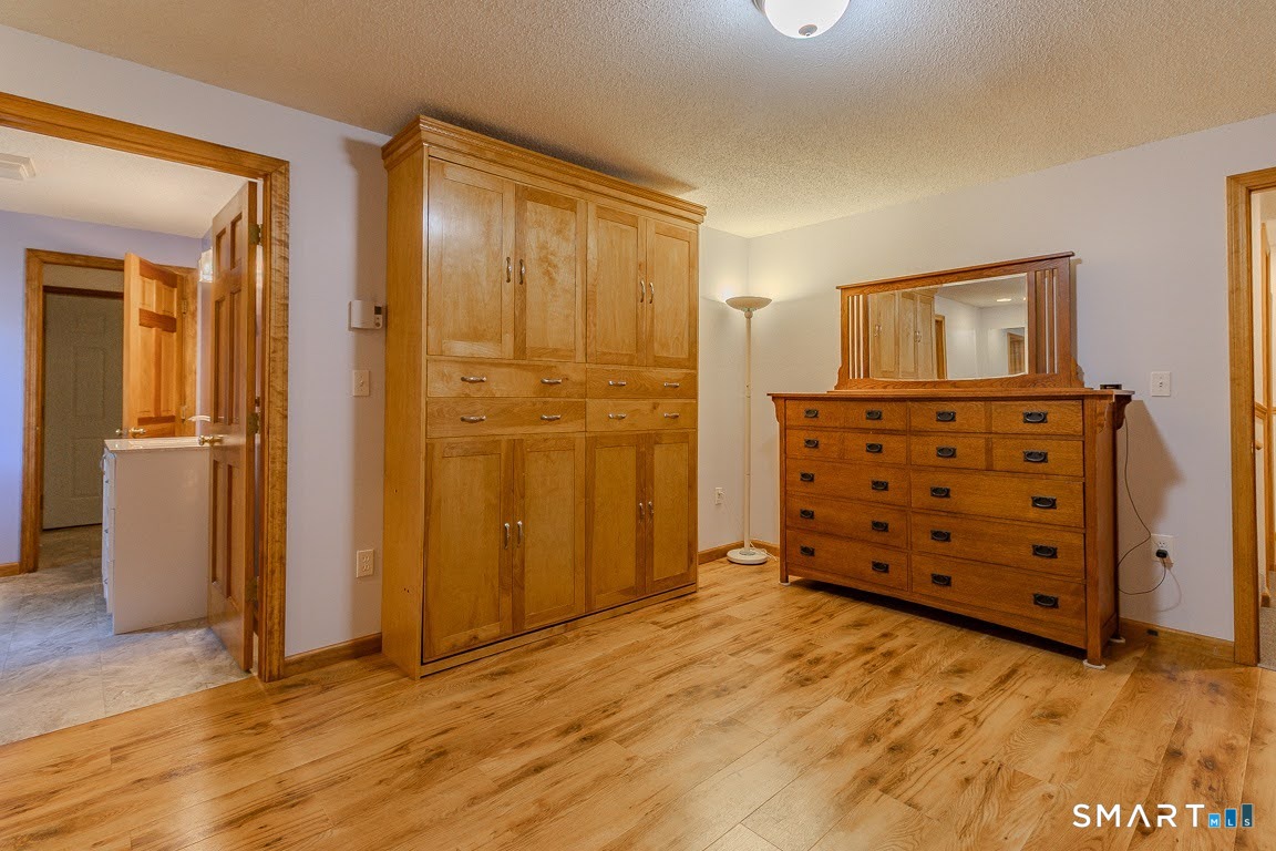 5 Pond View Drive Cromwell CT 06416