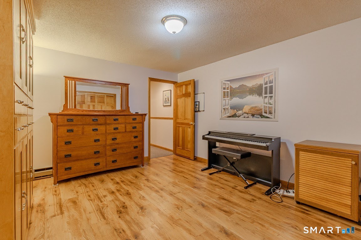 5 Pond View Drive Cromwell CT 06416
